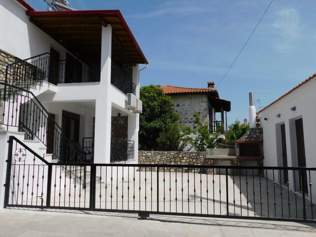 Patriko - House 1, Traditional Stone House Agios Nikolaos  Exterior foto